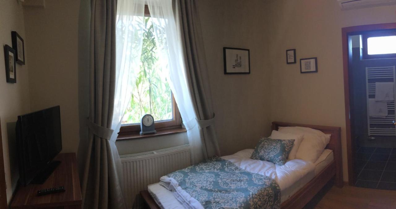 Vass-Villa Vendeghaz Szekszárd エクステリア 写真